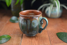 Load image into Gallery viewer, Copper Garden Mug