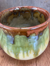 Load image into Gallery viewer, Copper Moss Large Handle Mug